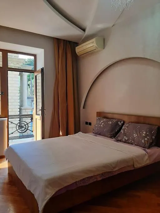 Cozy Apartment In City Center location